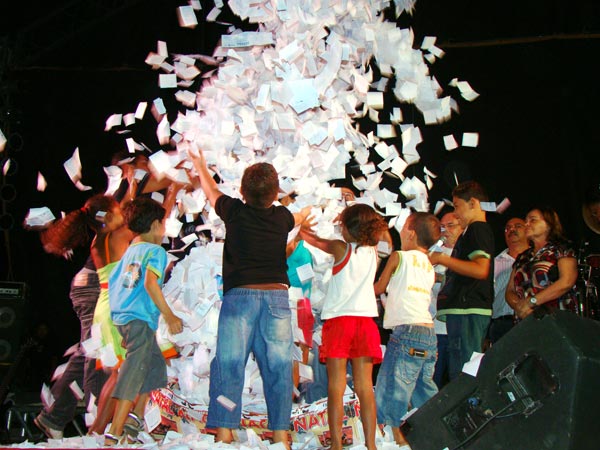 MAIS 40 GANHADORES DAS CESTAS DE NATAL