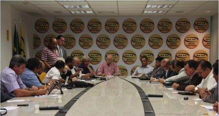 CNTTT SE REÚNE COM OS MOVIMENTADORES DE MERCADORIAS